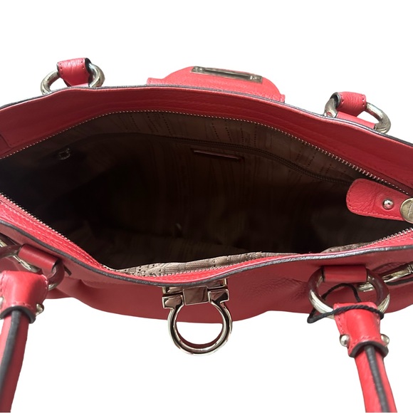 Salvatore Ferragamo bag - Picture 3 of 7